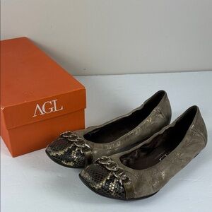 AGL Ballerina Flats Leather Taupe Black Chain Trim 9.5/ 40 Casual Comfort